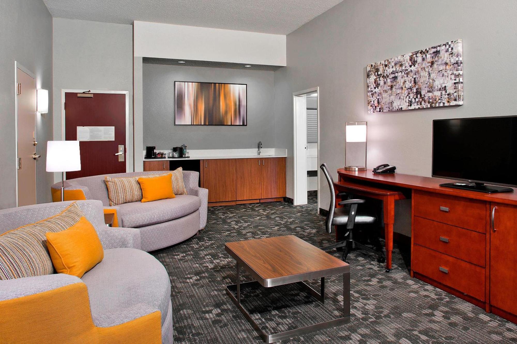 Courtyard By Marriott Charlotte Ballantyne Екстер'єр фото